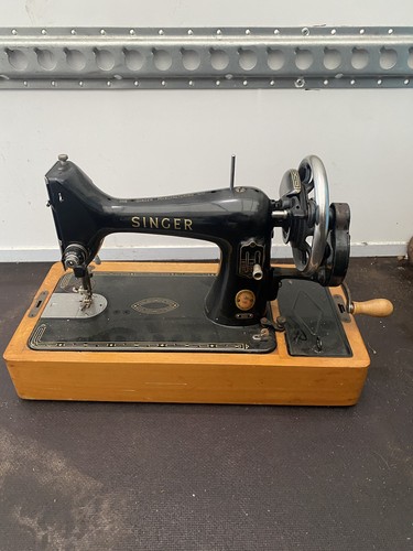 Vintage singer sewing machine - singer,
