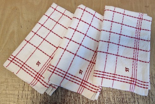 Beautiful vintage half linen - half,