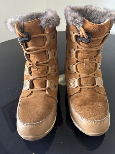 New sorel waterproof - new,