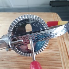 WHISK VINTAGE SKYLINE HIGH