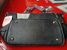 Nicole Brown Black Shoulder
