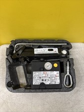 01-13 BMW MINI TOOLKIT CAR