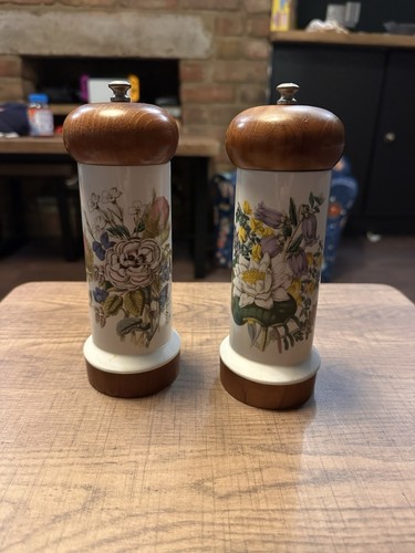 Vintage porcelain pepper - pepper, &