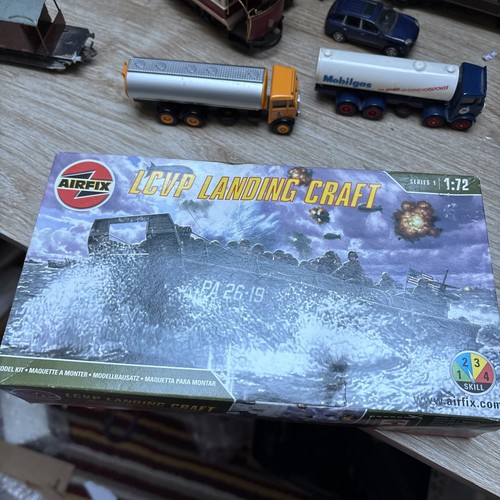 Airfix lcvp landing craft - landing,