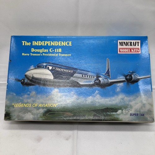 Minicraft douglas 118 - minicraft, the