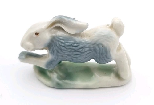 Wade running hare - wade,