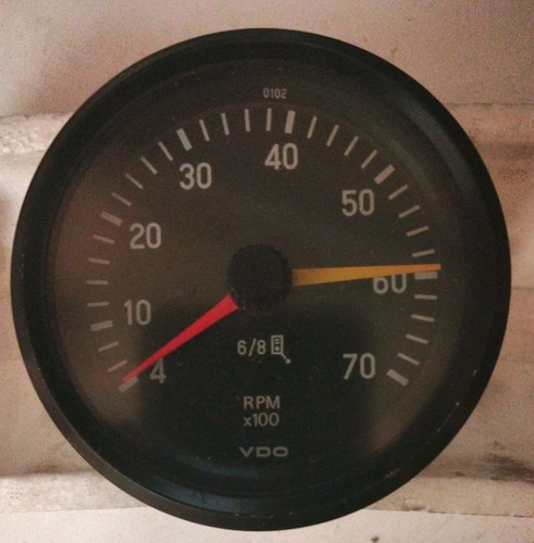 Vdo rev counter 8 cylinder - counter, 6