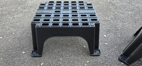 Single plastic caravan step - single,