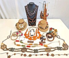 26 Pieces Of Wooden Jewellery