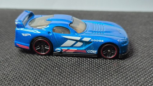 Hot wheels dodge viper gts - dodge,