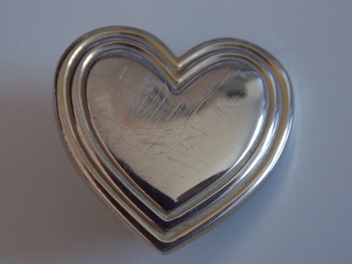 Variety club pin - pin, badge