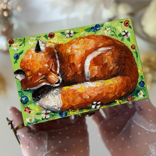 Sleeping fox oil hand - sleeping,