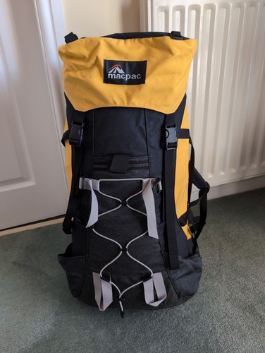 Macpac rare pursuit - macpac,