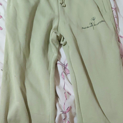 Primark cares women green - primark,