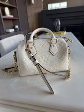 LOUIS VUITTON Speedy