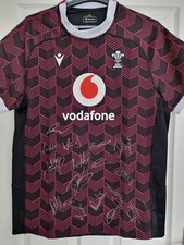 Wales Signed Squad Rugby Shirt, Six Nations *PHOTO PROOF + COA*