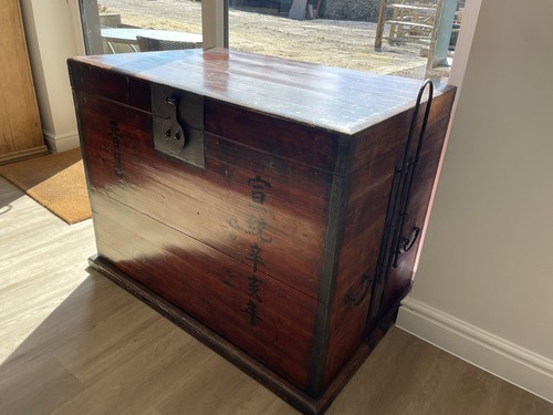 Large early 20th - large, century