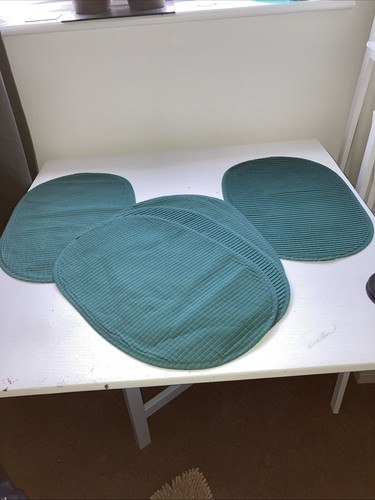 Green cloth placemats - cloth,