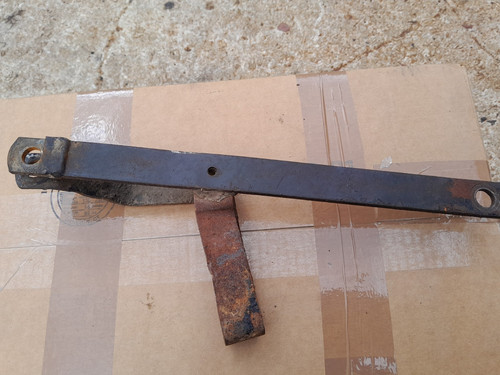Triumph tr5t chainguard - triumph, =