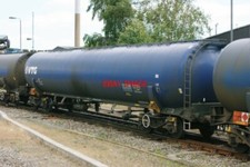 PHOTO  TEA-L 100 TON BOGIE