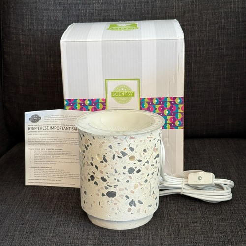 Scentsy wax warmer - scentsy,