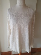 BNWT Ladies Size 20 Cream Lacy