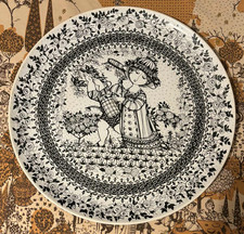 Bjorn Wiinblad Pottery Rosenthal Studio Line Four Seasons 14" Wall Plate SUMMER