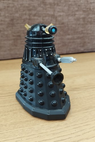 Doctor who black dalek - doctor, who: