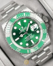 Rolex 116610LV Submariner Date 40mm "Hulk" 2019 Full Set Watch