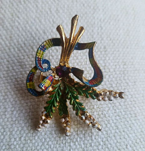 Vintage 1950s exquisite - 1950s, signed