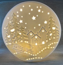Fab boxed Belleek Living Winter Scene led porcelain light
