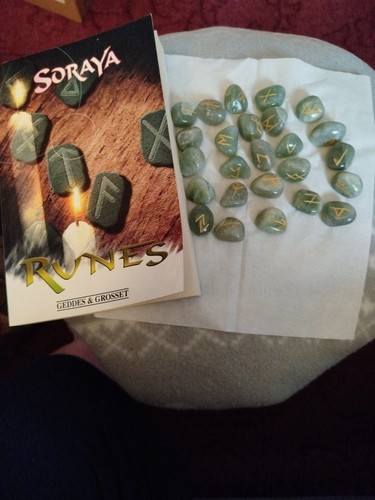 Jade rune stones with book - 25,
