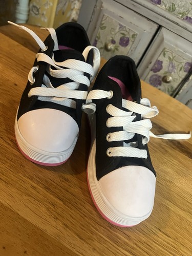 Heelys kids size sneakers - size,