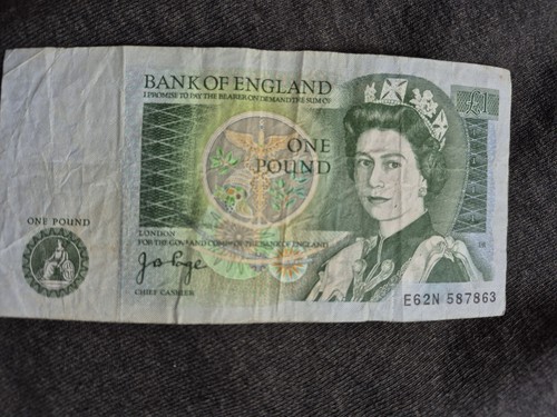 Bank england queen - of,