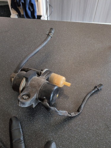 Yamaha 2000 fuel pump - 2000, 2001