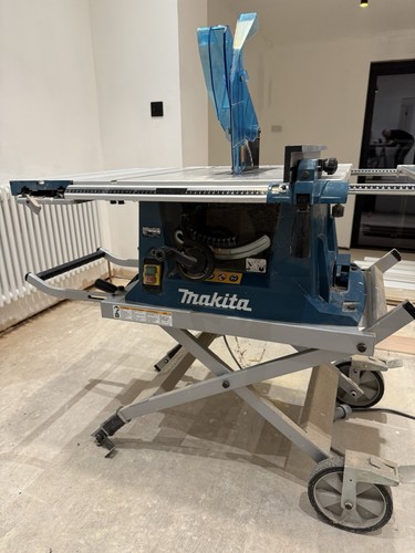 Makita corded table saw 110v - table,