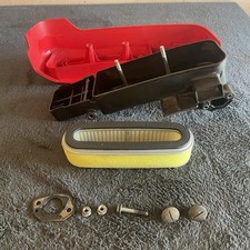 Honda QX HR1950 Genuine airfilter box/housing for GVX140 - Lawnmower parts