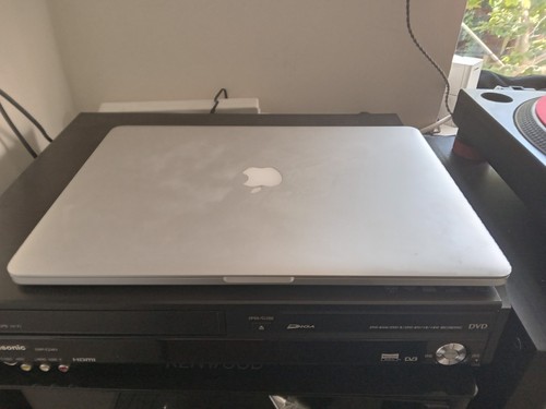 Apple macbook pro i7 - apple,