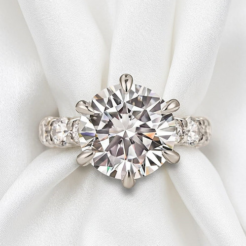 Beautiful diamond women ring - diamond,