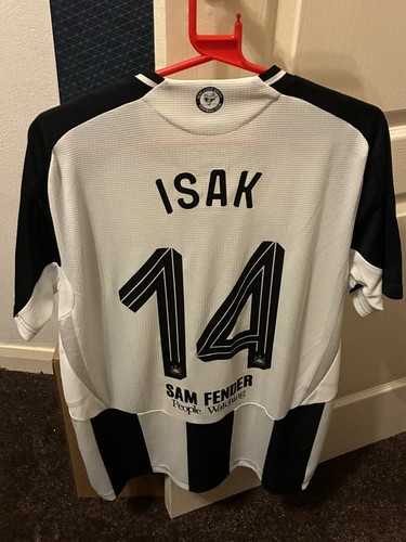 Alexander isak newcastle - alexander,