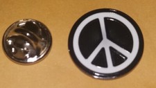 CND LAPEL BADGE Campaign for Nuclear Disarmament United Kingdom PEACE
