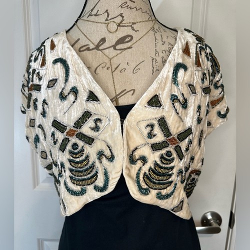 Laundry design beaded - laundry, by