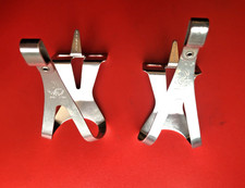VINTAGE CAMPAGNOLO LIGHTWEIGHT ALLOY TOE CLIPS,MEDIUM SIZE, V.LIGHT USE-EXC COND