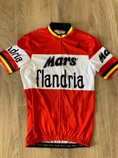 Prendas Italian Mars-branded