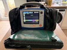 Zoll x Series with AUX cable