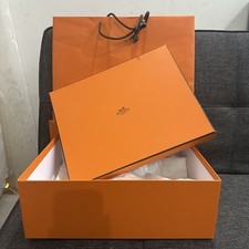 Authentic Hermès Orange XL Gift Box And Bag with Ribbon and Tissue  41.30.12cm