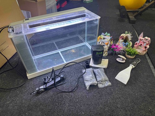 Fluval spec 42l aquarium fish - spec,