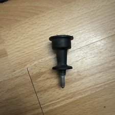 Audi A4 B7 Rear Light Fixing