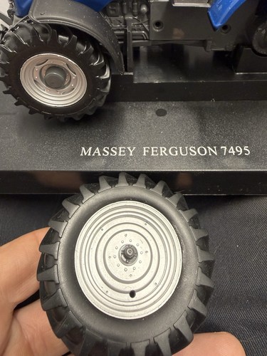 Universal hobbies massey - universal,