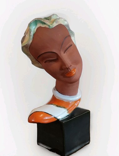 Terracotta bust enamelled - enamelled, art